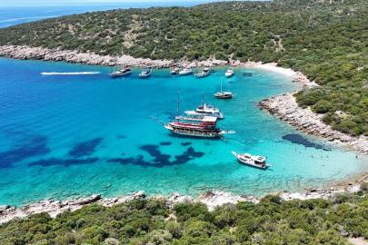 Bodrum'da bayram tatilinde koylarda da hareketlilik yaşanıyor