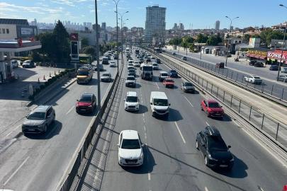 İstanbul'da Bayram Trafiği: Sabah Sakin, Öğleden Sonra Yoğun