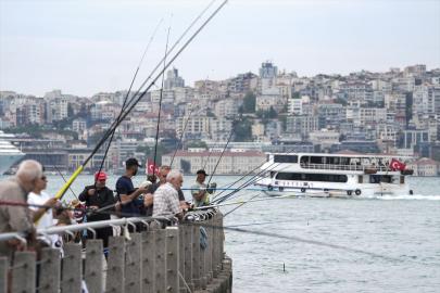 İstanbullular tatilin son gününde sahillerde yoğunluk oluşturdu