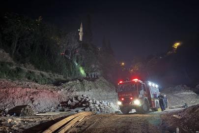 İzmit'te bıçaklı kavga: 2 yaralı, şüpheli gözaltında