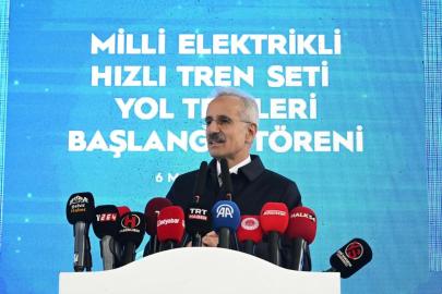 Milli elektrikli hızlı tren saatte 240 kilometreye ulaştı