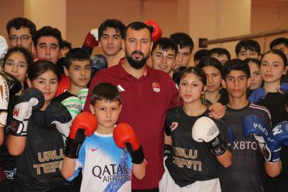 Muaythai sporuna ilgi; gençler hem kendini savunuyor hem geleceğini inşa ediyor