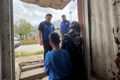 TDV, Van'da ihtiyaç sahiplerine kurban eti dağıttı