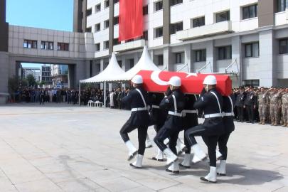 Tuzla'da kazada ağır yaralanan polis memuru Aydın Üyenarık şehit oldu
