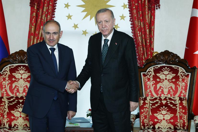 Cumhurbaşkanı Erdoğan, Ermenistan Başbakanı Paşinyan ile görüştü