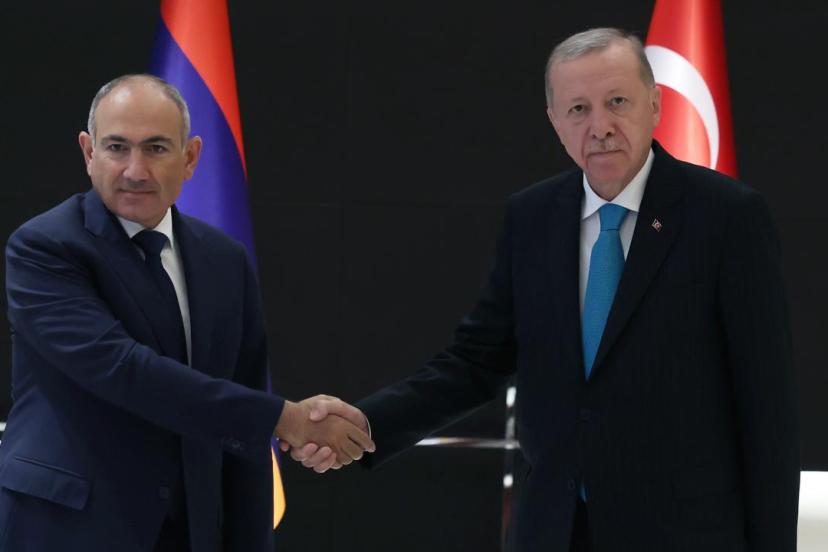 Cumhurbaşkanı Erdoğan, Ermenistan Başbakanı Paşinyan ile görüştü