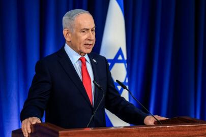 Netanyahu askeri törende konuşurken ''istifa'' sloganı atıldı