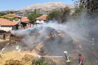 50 ton saman zarar gördü