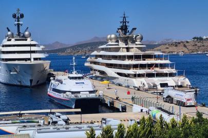 Bodrum'a demir atan iki lüks yat, toplam 615 ton yakıt aldı