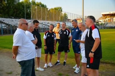 Fethiyespor sahaya indi