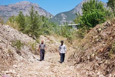 Konyaaltı Belediyesi’nden dere taşkınına önlem