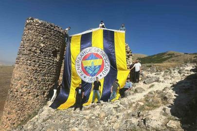 Muş’ta Dünya Fenerbahçeliler Günü Haspet Kalesi’nde kutlandı