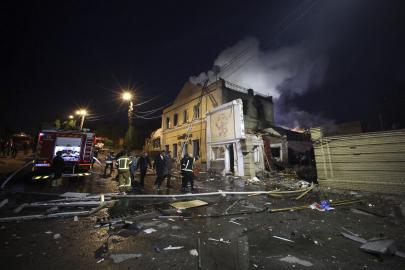 Rusya Ukrayna'yı balistik füzelerle vurdu. Sekiz ölü, Polonya alarmda