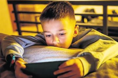 Çocukların verileri için yeni düzenleme geliyor! ‘Dijital rıza yaşı’ yasaya giriyor