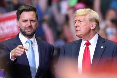 Trump'ın sağ kolu açıkladı. "İran savaşında öncelik değişti"